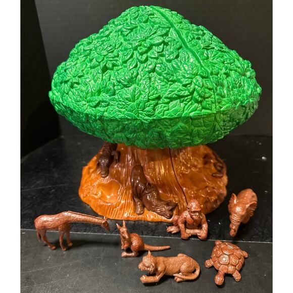 Disney Figurine Set Animal Kingdom Tree of Life Adventure...